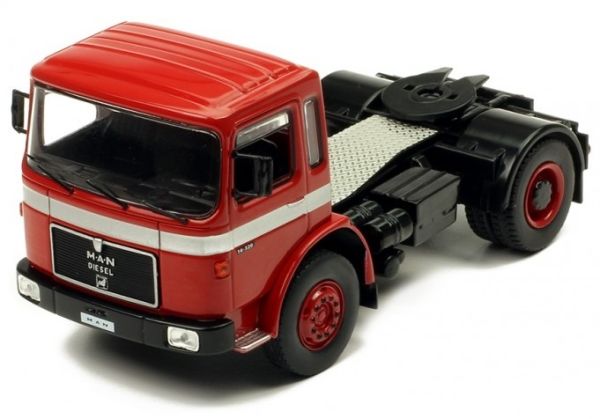 IXOTR055 - MAN 16.320 4X2 red - 1
