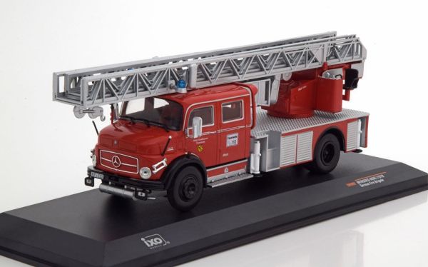 IXOTRF002 - German fire truck large scale MERCEDEZ BENZ L1519 - 1