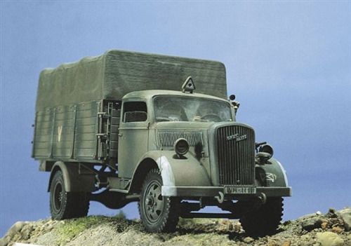 ITA0216 - OPEL Blitz vehicle to assemble and paint - 1