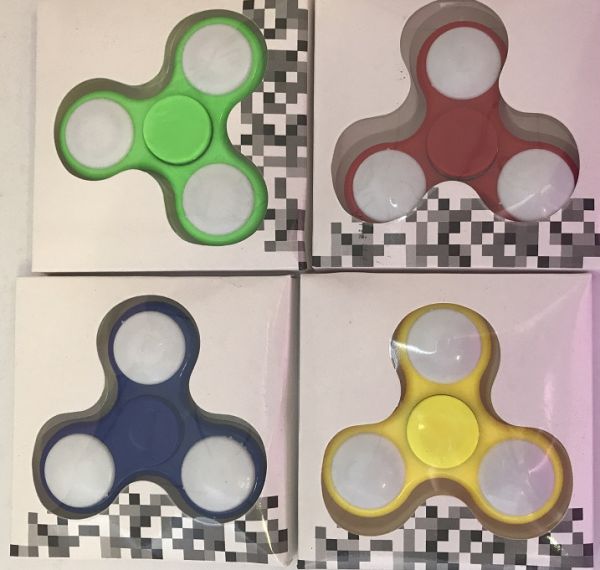 LP00944 - Hand Spinner light - Random color - 1