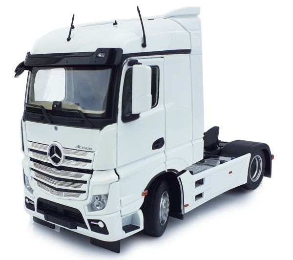 MAR1907-01 - MERCEDES Actros Streamspace 4x2 White - 1