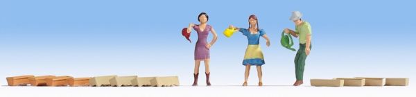 NOC15570 - Character with watering can - 1