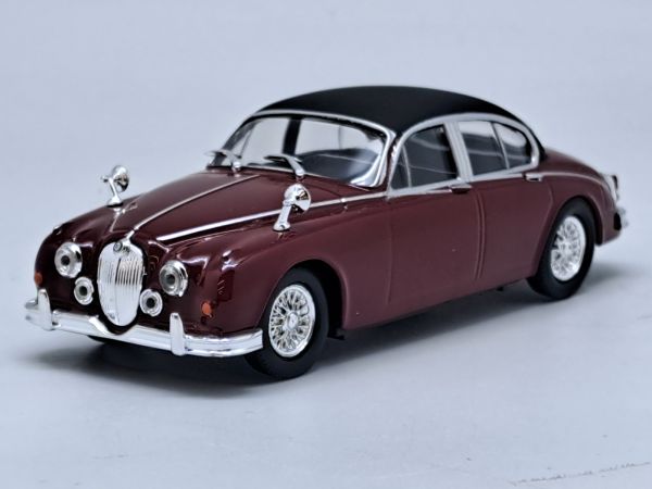 CAR16741 - JAGUAR MKII Burgundy - 1