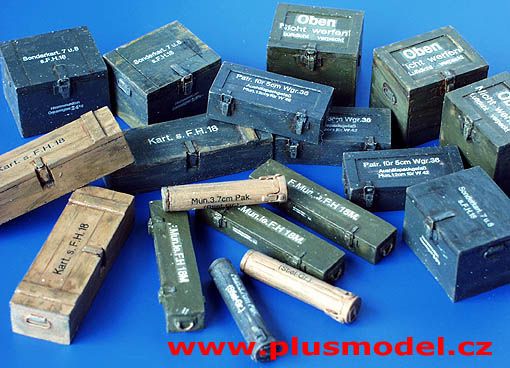 PLS027 - Model reduced of 18 german boxes WW II not paint for diorama - 1
