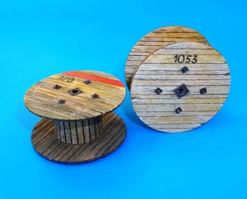 PLS455 - Model reduced of 2 cable reels small not paint not build for diorama - 1
