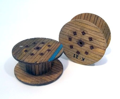 PLS456 - Model reduced of 2 cable reels big diameter 5 cm not build not paint for diorama - 1