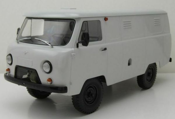 PRXPCL47071 - UAZ 452 white - 1