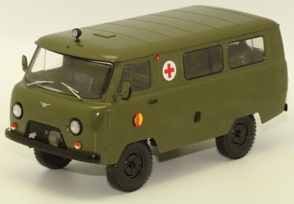 PRXPCL47072 - UAZ 452 German army Allemande - 1