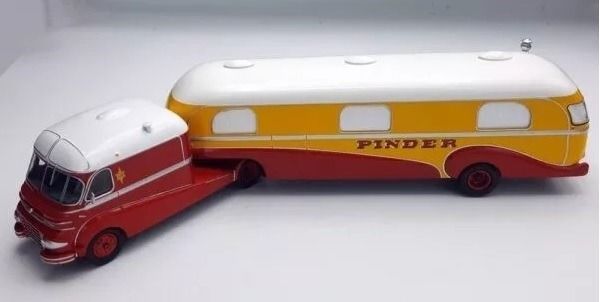 MAGPINC03-C04SET - FORD F798 4x2 with trailer caravan 1 Axle Cirque PINDER - 1