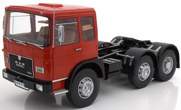 RK180053 - MAN F7 16.304 6x2 1972 red - 1