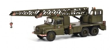SCH3761 - TATRA T148 with CSSR military crane - 1