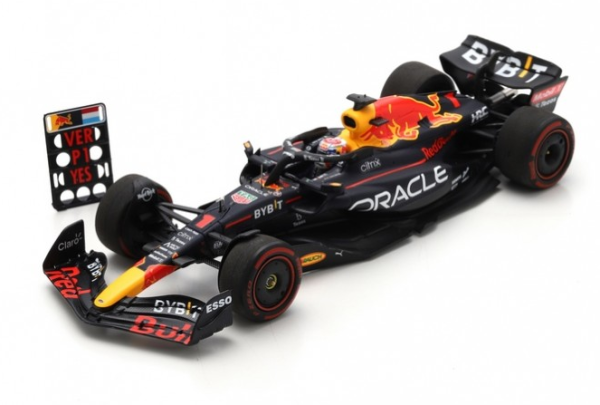 SPAS8548 - RED BULL RB18 #1 Winner Dutch Grand Prix 2022 M.VERSTAPPEN 30th victory - 1
