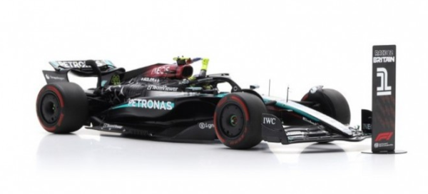 SPA18S999 - MERCEDES-AMG W15 E Performance #44 PETRONAS F1 Team Winner of the 2024 British Grand Prix L.HAMILTON with British flag - 1
