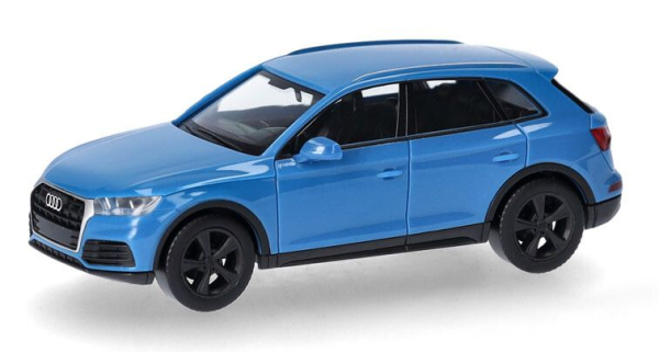 HER028622-002 - AUDI Q5 blue - 1