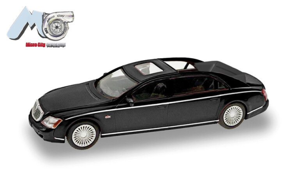 HER87MC000033 - MAYBACH 62S 2002 black - 1