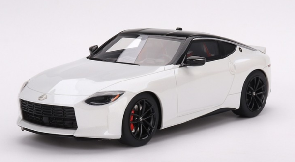 TS0391 - NISSAN Z Performance 2023 Everest White LHD - 1