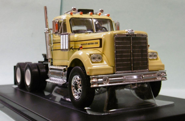 IXOTR161.22 - WESTERN Star 4864 6x4 1970 Yellow - 1