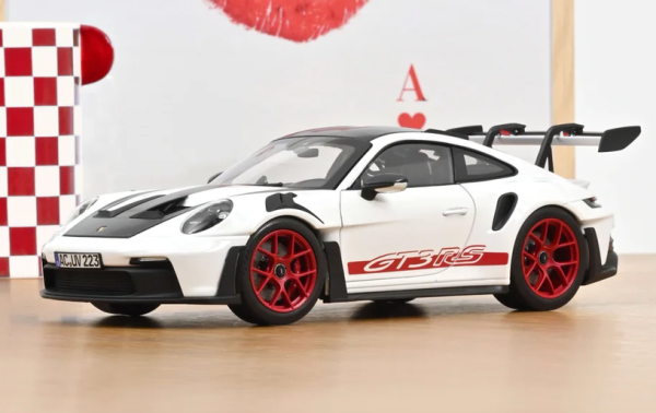 NOREV187373 - 2022 Porsche 911 GT3 RS Weissach Pack, White and Pyro Red - 1