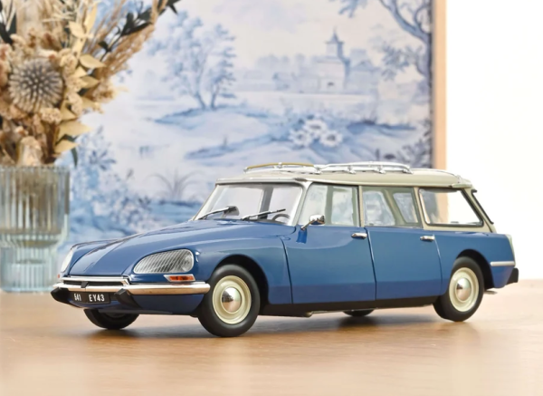NOREV181772 - CITROEN Break 21 1970 Danube Blue - 1