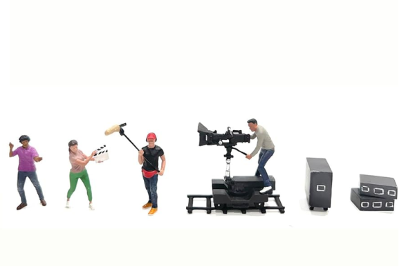 AD-2428 - Behind the Scenes 2 Figurines - 1