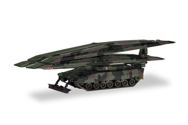 HER746717 - Leguan Tank bridge-laying vehicle, 2x14m, camouflage - 1