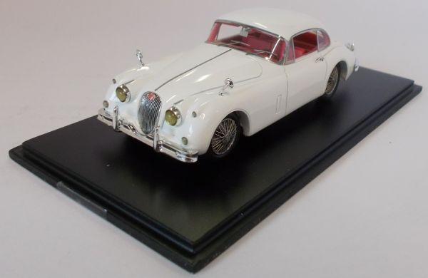 TWINT01.0523 - JAGUAR XK 150 1958 white - 1