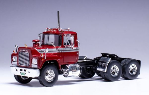 IXOTR212.22 - MACK Series R 6x4 1966 Red - 1