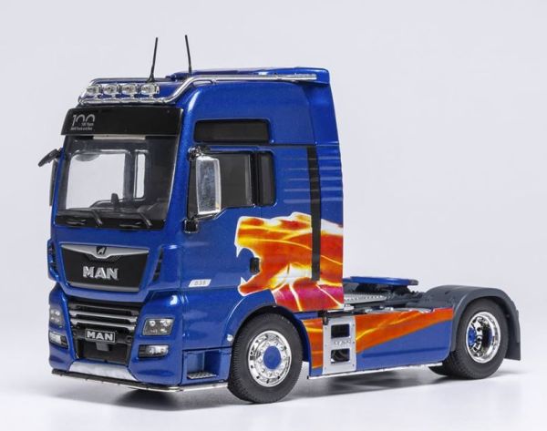 IXOTR235.22 - MAN TGX XXL 4x2 2020 Blue with livery - 1