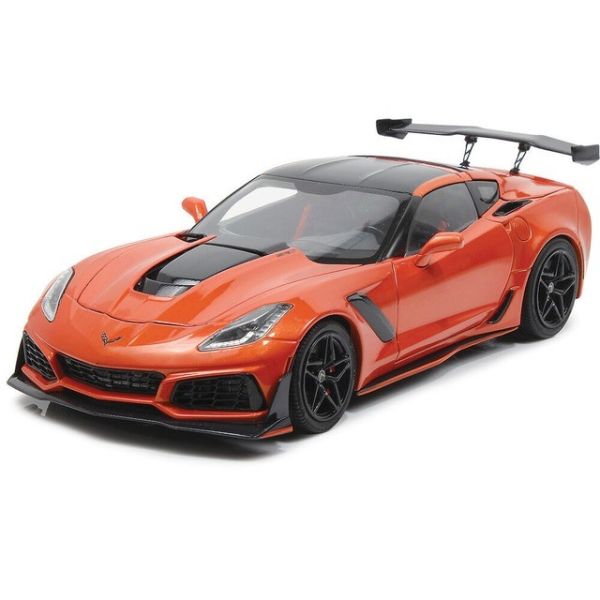 IXO-U18RDC001-FO - 2019 CHEVROLET Corvette ZR1 Orange - SEBRING ORANGE TINTCOAT - USA EDITION - 1