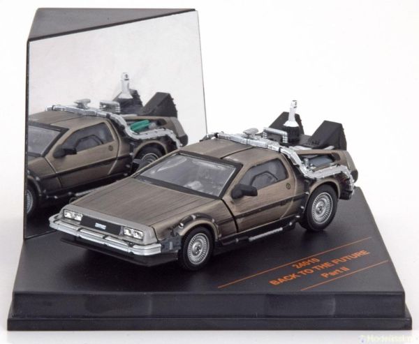 VIT24010 - Delorean DMC 12 back to the Future II - 1