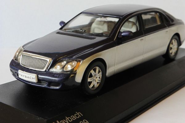 WBX110 - MAYBACH 62 2009 luxury car blue and grey - 1