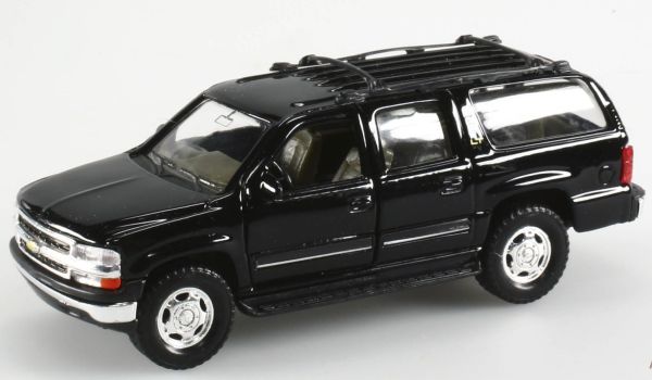 WEL11352 - CHEVROLET Suburban double cab black toy friction box damaged - 1