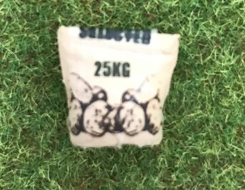 WM043I - 1 open bag of potatoes - In miniature - 1