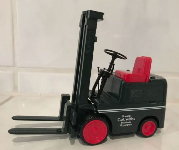 WIKVELTINS - USED - CLARK Forklift, Black, C&A VELTINS - 1