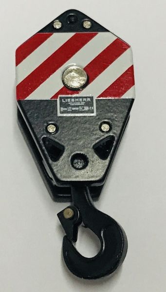 YCC215 - Hook 36 Ton LIEBHERR Black, Red and White - In Miniature - 1