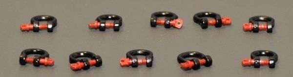 YCC633-3 - 10 Shackles - 50 Tons Black - In miniature - 1