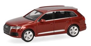 HER038447-005 - AUDI Q7 metallic red