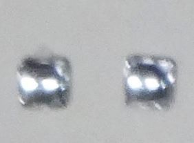 ART04360_B - Square Headlight Lens x2 White - 2x2 mm
