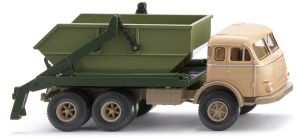 WIK067908 - HENSCHEL 6x4 tipper truck