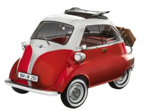 REV07735 - BMW Isetta 250 - 70th Anniversary Kit with Paint