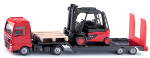 SIK1763 - MAN 4x2 truck with equipment trailer and LINDE forklift