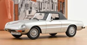 NOREV187884 - ALFA ROMEO 2000 Spider 1973 Light Gray Metallic