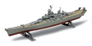 REV10301 - USS Missouri battleship to paint and assemble