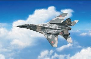 ITA1377 - MIG-29 Fulcrum fighter plane to assemble and paint