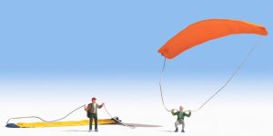 NOC15886 - Paragliders