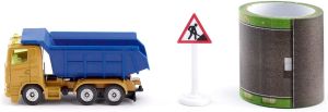 SIK1600 - Tipper truck with road strip