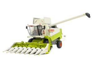 MAR2504 - CLAAS Lexion 480 combine harvester with 8-75C corn headers