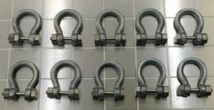 YCC639 - Lot of 10 Shackles 150/200 Tons (not threaded with bolts and nuts)