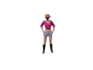 ATLAN32023_ROSE - Woman standing with pink hat and sunglasses