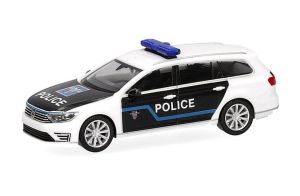 HER099097 - VOLKSWAGEN Passat Variant GTE Paris Police